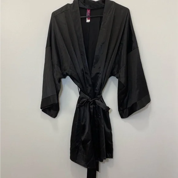 Silky “satin” robe - adore me - Picture 3 of 6